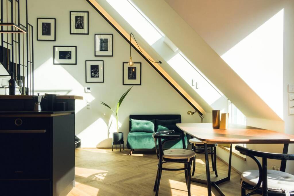 Apartment Blackriver Loft Near Schloss Schönbrunn Wien